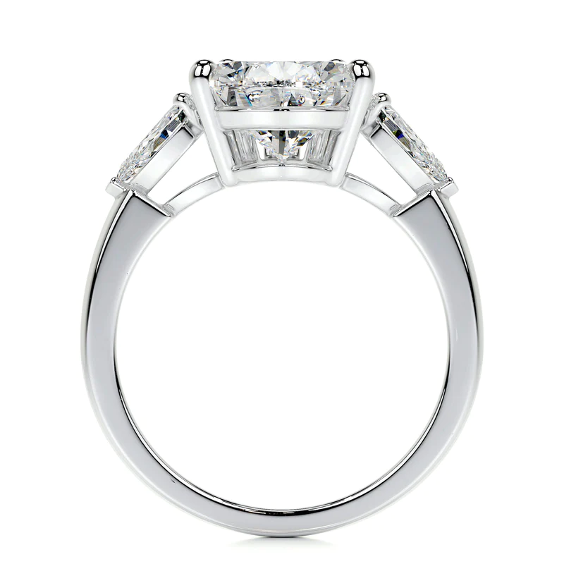 Pear-Shape Diamond Ring